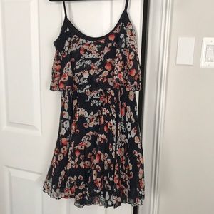 BEBE floral layered dress with adjustable straps